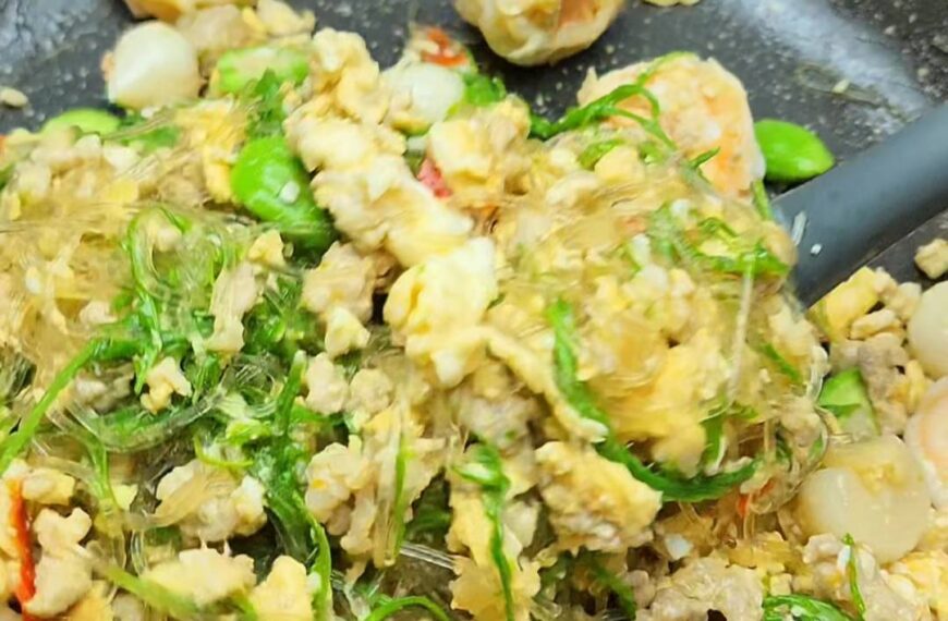 ผัดสามเหม็น