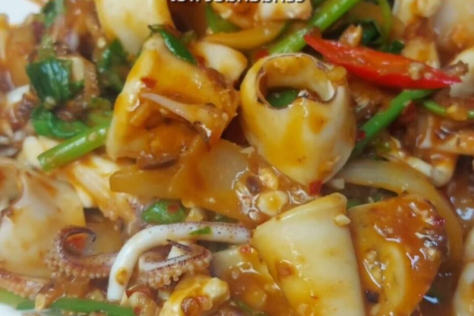 หมึกผัดไข่เค็ม